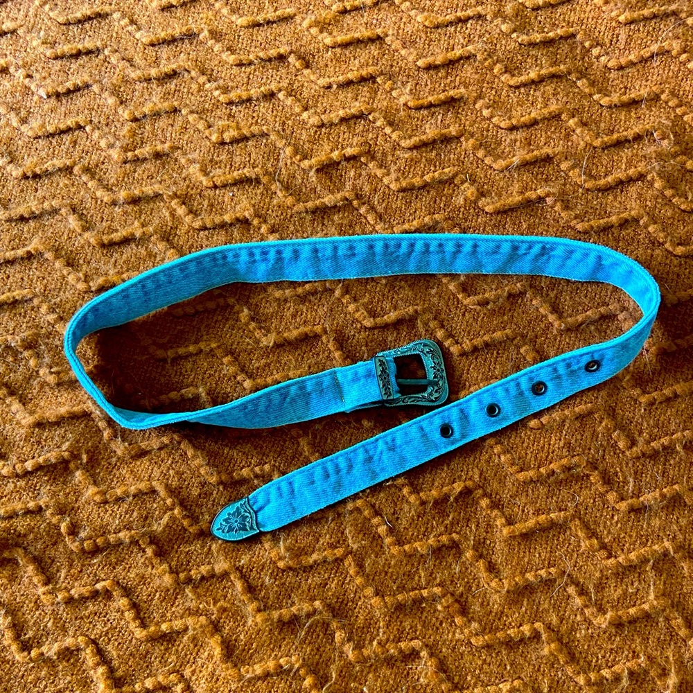Jean Belt with Buckle Accent